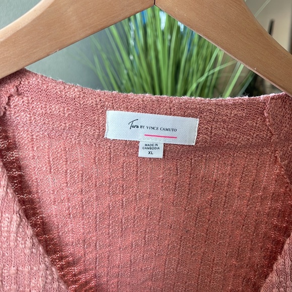 Vince Camuto V- Neck Button -Up Sweater Size XL - Picture 4 of 9